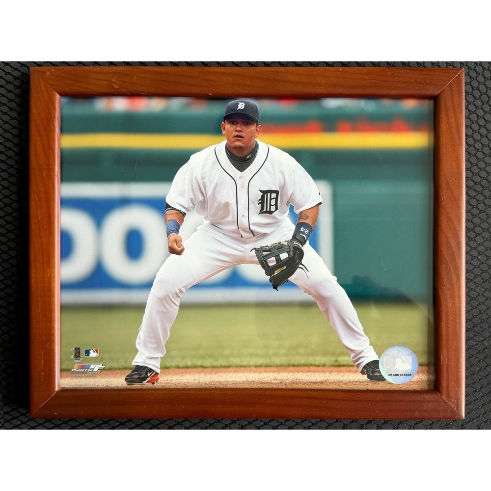 Detroit Tigers Miguel Cabrera #24 Licensed 8x10 Photo Framed